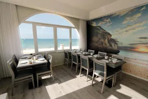 Golden Beach Guest House & Rooftop Bar - Image 3