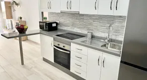 ISLAND SUITES - Image 3