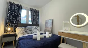 Skyway Suites Luton - Image 2