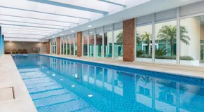 Luxuoso Apto Em Frente Ao Shopping Curitiba - Piscina, Academia e Sauna - Image 3