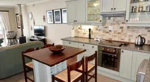House 10-on-Sea - Image 2