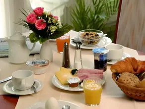 Hotel Alina - Image 5