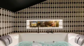 Love Room La Crypte du Désir - Sauna - Spa - Piece Secrète by DESIR ROOMS - Image 3