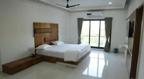 Hotel Opera Sasan Gir - Image 2