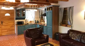 Balaton Rustic Guesthouse - Image 3