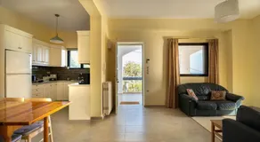 Hill House - Image 2