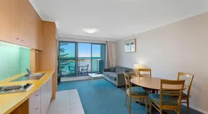 The Entrance Waterfont Apartment 303 - Image 2