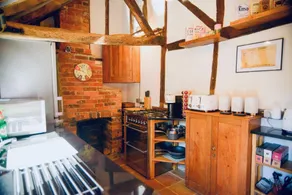 Ye Olde Cottage - Image 5