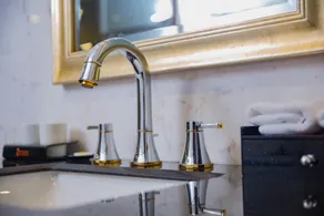 Damsels Hanoi Boutique Hotel - Image 2