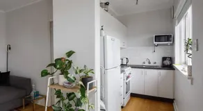 1 bedroom Boutique in St Kilda East with secure parking - Image 4