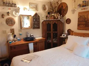 Oasis Bed and Breakfast - Image 2