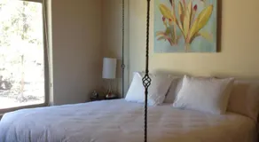 Stone Canyon Inn - Image 2