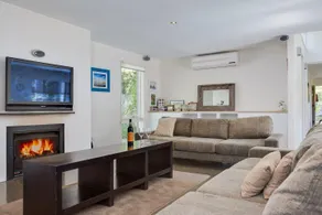 Portsea Place - Image 5