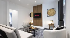 Modern Boutique Studios in Central Bolton Perfect for Contractors & Short Stays - Image 3