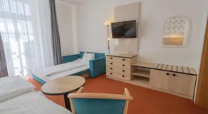 Hotel Flora - Image 2