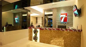 Seven Hotel - Image 3
