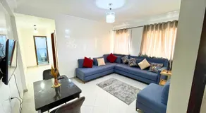 2BR Apartment - WiFi & Elevator Access- 3Min to Centre - Image 2