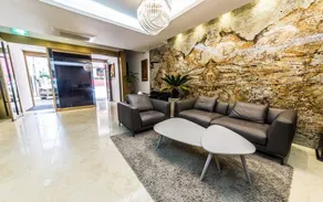 Waltz hotel - Image 4