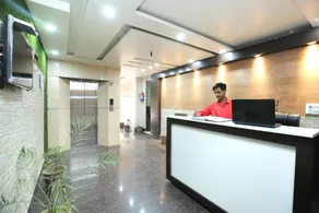 OYO 35464 Hotel Ls - Image 4
