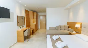 Hotel Giannoulis - Image 2