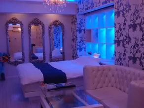 Hotel in the Forest - Image 2