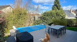 Chambre avec entrée indépendante, SDB privative, piscine et grand garage et proche hyper-centre - Image 3