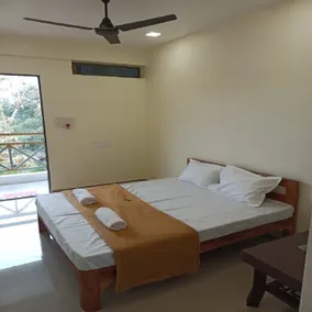 Vrundavan  Guest House Guhagar - Image 2