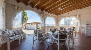 Maison de vacances avec jardin, piscine privée et terrasse | Vue montagne - Image 2