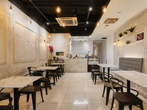 Eco Roomy Hotel - Image 3