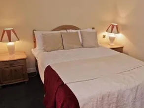 The Burnside Hotel - Image 3