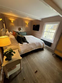 Princes Street Townhouse - Image 2