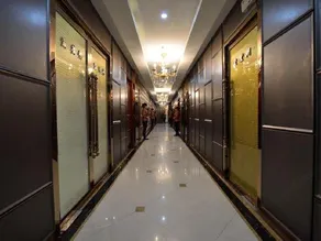 Qin  Hai International Hotel - Image 5