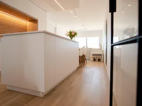 Luxurious apartment with stunning sea view - Image 5
