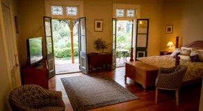 Tizzana Winery Bed and Breakfast - Image 2