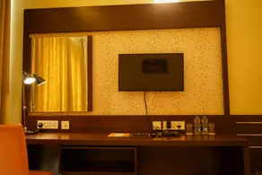 Fortune Plaza Hotel - Image 2