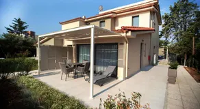 8 Boutique Suites - Image 5