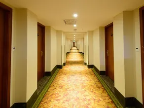 GreenTree Inn Shanghai Jingan Railway Station Xinzha Road Business Hotel - Image 4