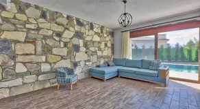 Vintage Villas - Image 5