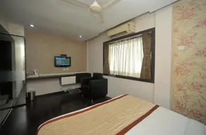 Hotel Lee International - Image 2