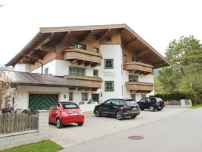 Spacious Apartment near Ski Area in Leogang - Image 3