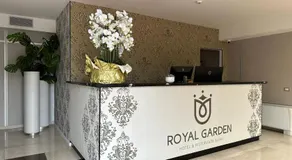 Welc-om Royal Garden luxury rooms - Image 4