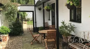 Old Rectory - Scoulton - Image 5