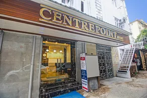 Super Townhouse Centre Point Inn Near Esplanade Metro Station - Image 4