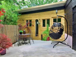 Cabin in New Forest with Private Woodland - Image 4