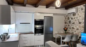 Double Bee Villa with private pool - Image 3