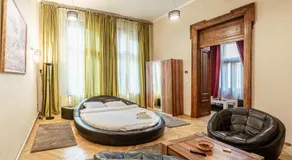 Select City Center Apartments - Image 2