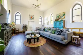 Hay Valley Chapel & Cemetery BNB - Image 3