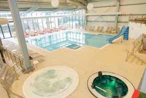 Plus Hotel - Image 3
