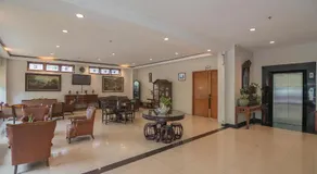 Hotel Yehezkiel Surapati Mitra RedDoorz - Image 5
