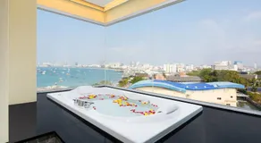 Balihai Bay Pattaya - Image 2